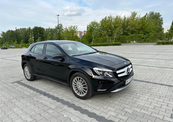 Mercedes-Benz GLA cena 75000 przebieg: 69335, rok produkcji 2016 z Sosnowiec małe 172